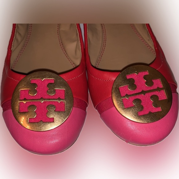 Tory Burch Minnie Toe Cap Red Azalea Pink Napa Leather Ballet Flats Gold Logo 6M - Picture 4 of 12